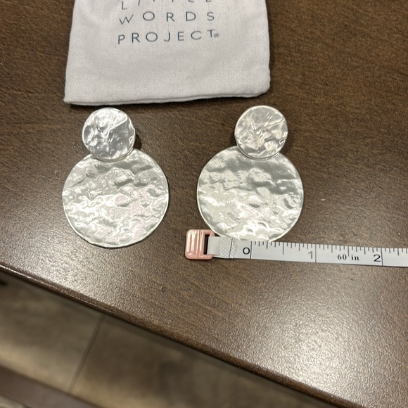 Earrings - Picture 2 of 3